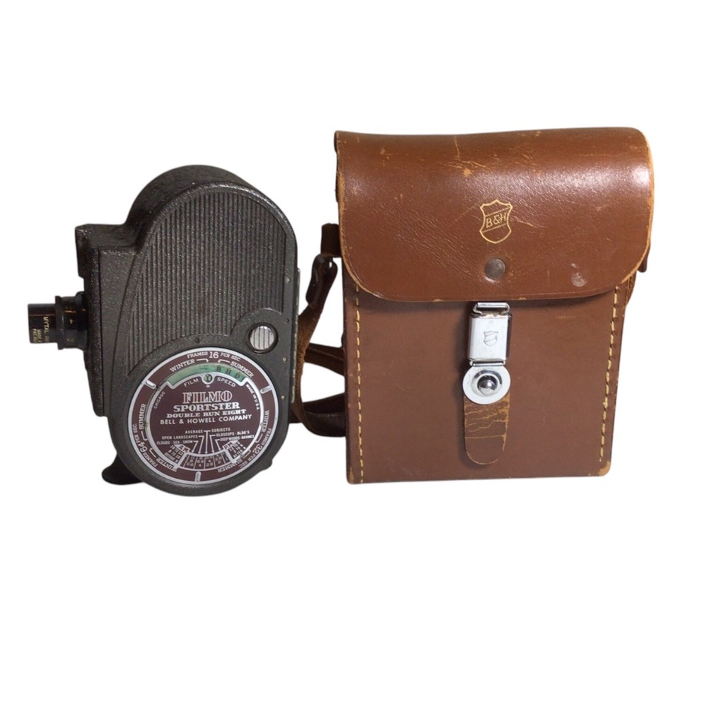 Bell and Howell Filmo Sportster Double Run Eight 8mm Motion Picture Camera + Cas